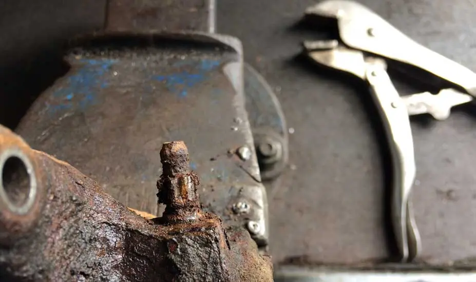 Brake caliper rusty nipple