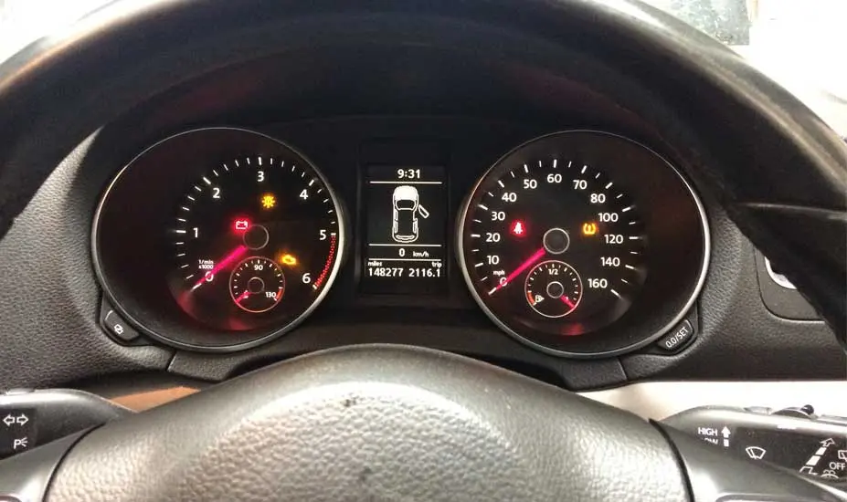 dashboard lights turn on but car won't start