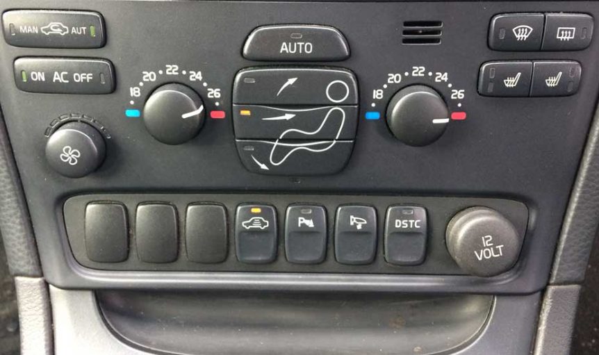 How Do I Turn On The Heater In My Car? (Simple Answer With Pictures)