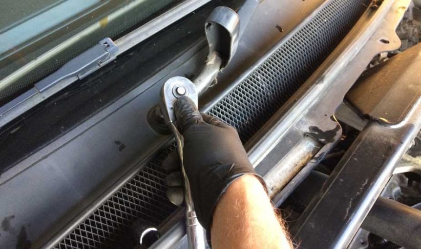 Windshield Wipers Not Working But Can Hear Motor (Easy Fix)