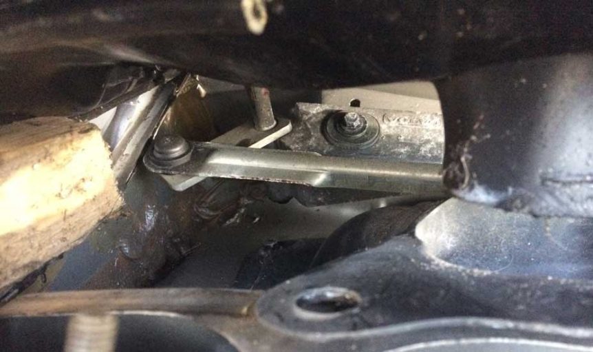 Windshield Wipers Not Working But Can Hear Motor (Easy Fix)