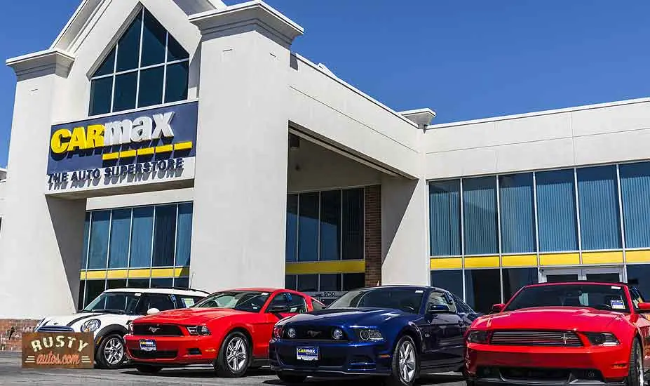 CarMax car lot